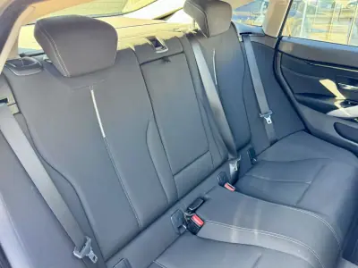 BMW 418 Gran Coupé 2016 - 17500 EUR, 180000 km - AUTO.MOTO.pt - 180000km - foto 16 de 24