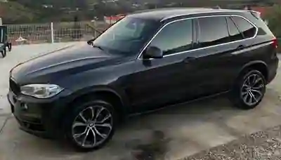 BMW X5 2015 — foto 3 de 10