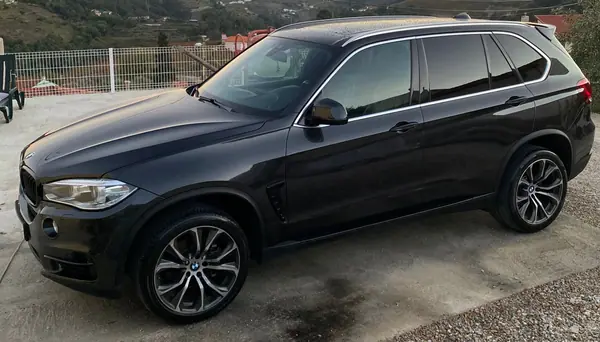 BMW X5 2015 — foto 3 de 10