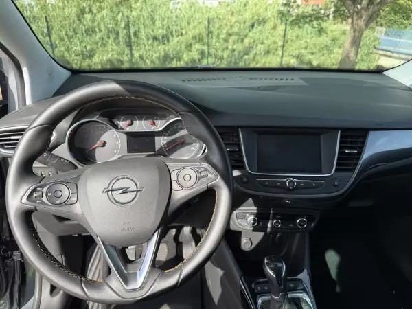 Opel Crossland X 2018 - 15980 EUR, 52249 km - AUTO.MOTO.pt - 52249km - foto 8 de 19