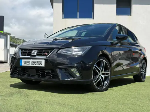 SEAT Ibiza 2019 - 17990 EUR, 93681 km - AUTO.MOTO.pt - 93681km - foto 10 de 19