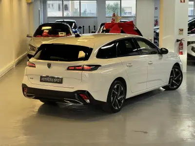 Peugeot 308 SW 2023 - 22990 EUR, 99000 km - AUTO.MOTO.pt - 99000km - foto 3 de 37
