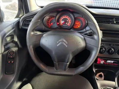 Citroën C3 2015 - 5990 EUR, 167000 km - AUTO.MOTO.pt - 167000km - foto 17 de 18