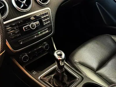 Mercedes-Benz A 200 2012 - 13750 EUR, 255000 km - 255000km - foto 28 de 35