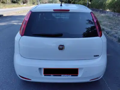 Fiat PUNTO 2019 - 7999 EUR, 180000 km - AUTO.MOTO.pt - 180000km - foto 6 de 27