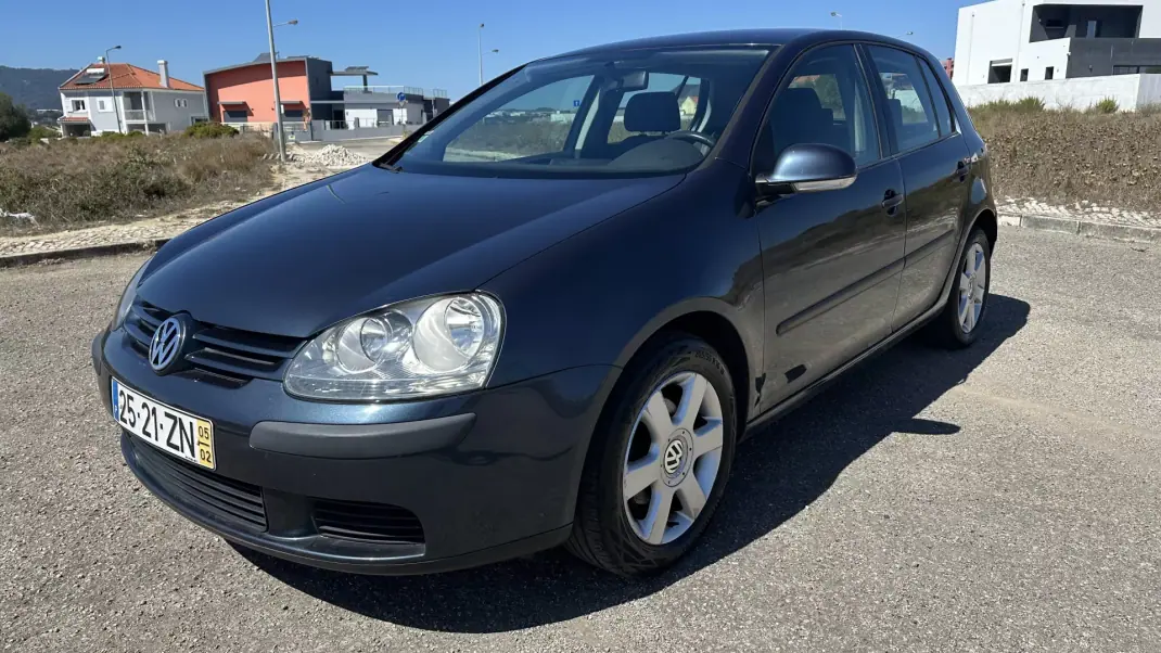 Volkswagen Golf 2005 - 3900 EUR, 220000 km - 220000km - foto 2 de 8
