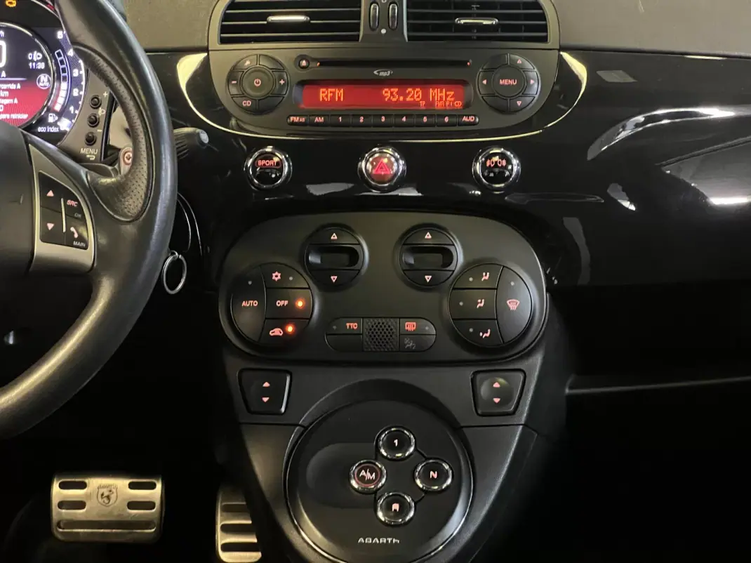 Abarth 500 2016 - 15990 EUR, 90000 km - 90000km - foto 22 de 48