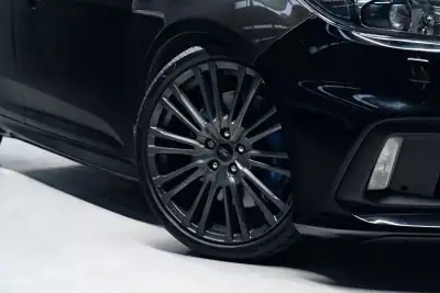 Ford Focus 2016 - 42950 EUR, 61000 km - AUTO.MOTO.pt - 61000km - foto 4 de 49