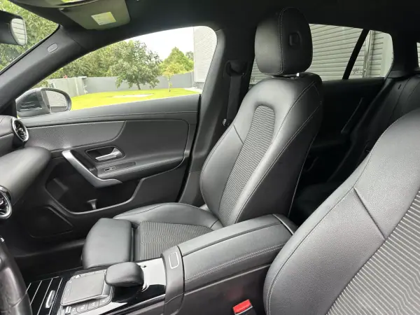 Mercedes-Benz CLA 180 2021 - 26900 EUR, 180000 km - AUTO.MOTO.pt - 180000km - foto 31 de 67