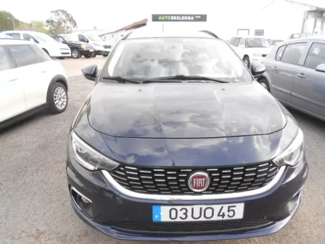 Fiat Tipo 2018 - 13500 EUR, 106069 km - AUTO.MOTO.pt - 106069km - foto 5 de 12