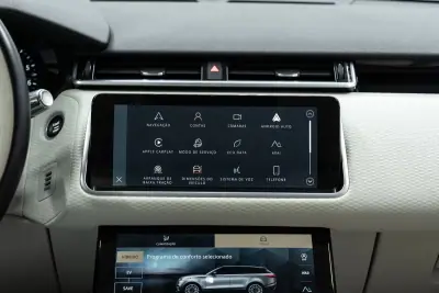 Land Rover Range Rover Velar 2021 - 54950 EUR, 46000 km - AUTO.MOTO.pt - 46000km - foto 29 de 53