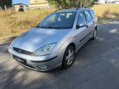 Ford Focus 2004 - 2750 EUR, 155000 km - AUTO.MOTO.pt - 155000km - foto 12 de 24