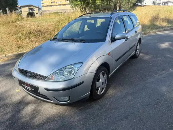 Ford Focus 2004 - 2750 EUR, 155000 km - AUTO.MOTO.pt - 155000km - foto 12 de 24