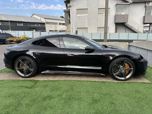Porsche Taycan 2021 - 99900 EUR, 66000 km - AUTO.MOTO.pt - 66000km - foto 16 de 71
