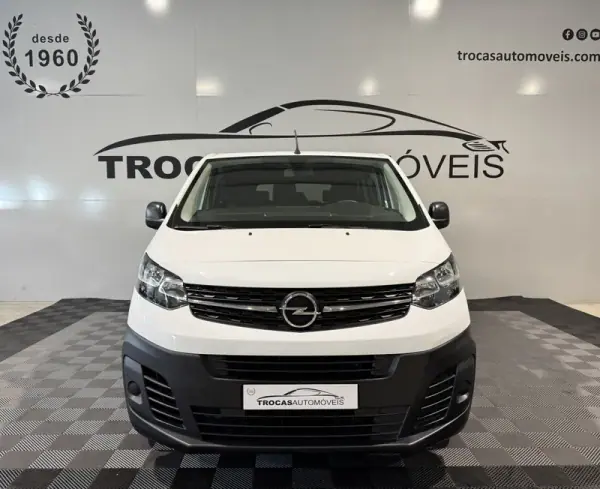 Opel Vivaro 2022 - 32900 EUR, 20415 km - AUTO.MOTO.pt - 20415km - foto 46 de 50