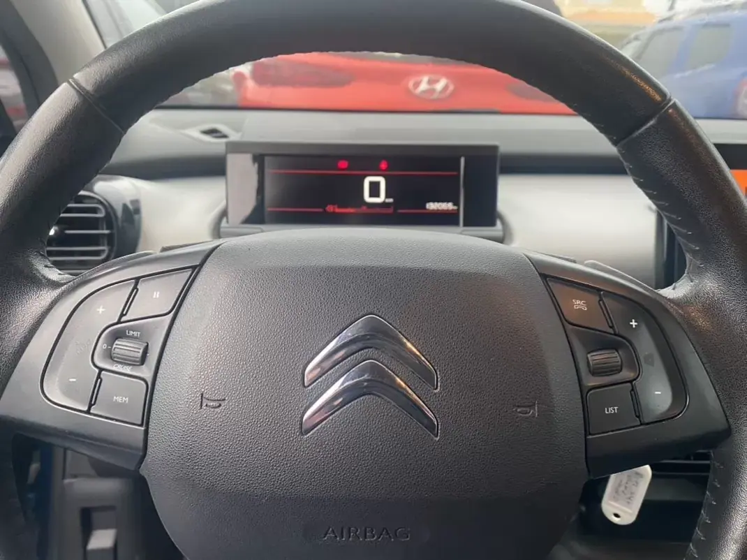 Citroën C4 Cactus 2018 - 13990 EUR, 131000 km - AUTO.MOTO.pt - 131000km - foto 13 de 19