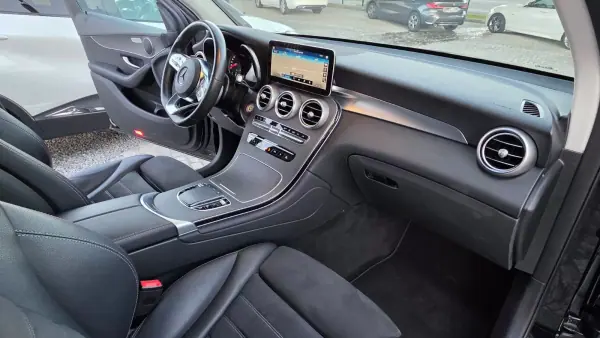 Mercedes-Benz GLC 300 2021 - 40990 EUR, 68000 km - 68000km - foto 21 de 30
