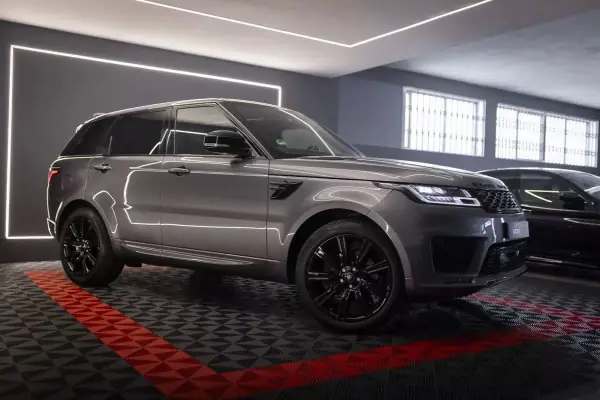Land Rover Range Rover Sport 2018 - 47990 EUR, 135000 km - AUTO.MOTO.pt - 135000km - foto 23 de 41