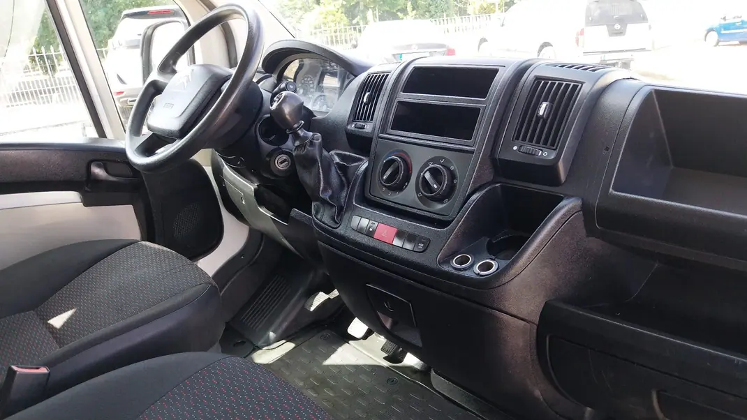 Citroën Jumper 2017 - 17900 EUR, 149000 km - 149000km - foto 5 de 10