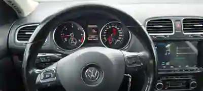 Volkswagen Golf Variant 2010 - 7500 EUR, 139000 km - AUTO.MOTO.pt - 139000km - foto 2 de 7