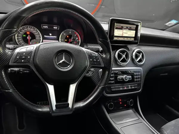 Mercedes-Benz A 180 2014 - 14990 EUR, 196000 km - AUTO.MOTO.pt - 196000km - foto 19 de 26