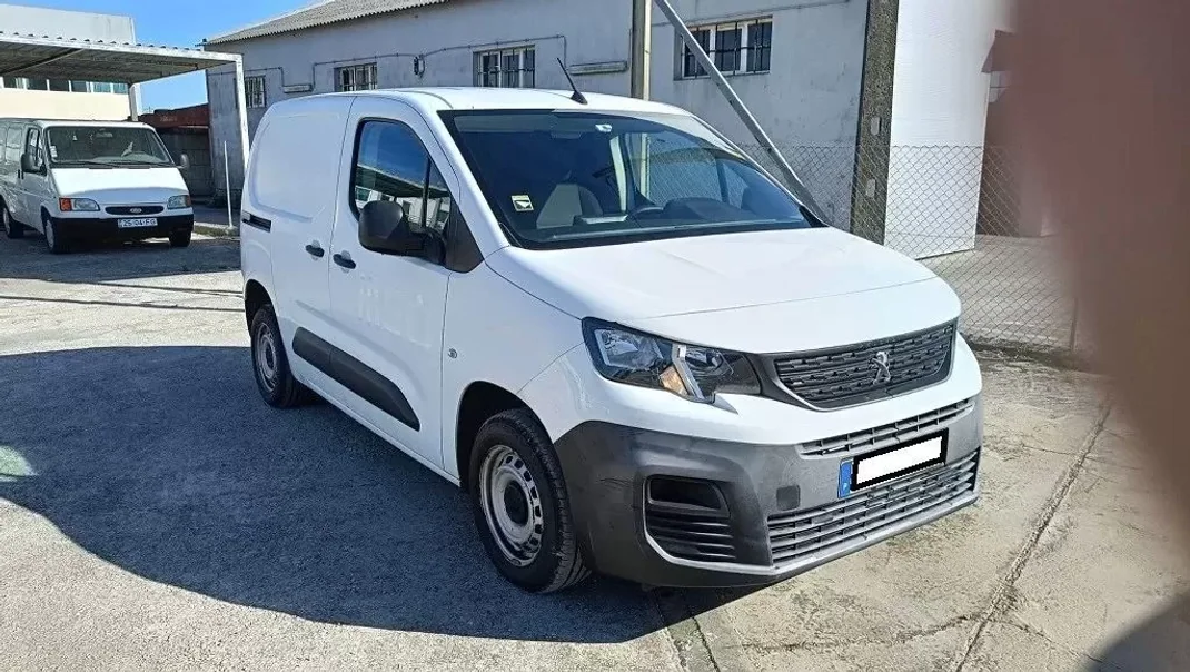 Peugeot Partner 1.5 hdi Iva dedutível 2020 - 9999 EUR, 110000 km - AUTO.MOTO.pt - 110000km - foto 1 de 9