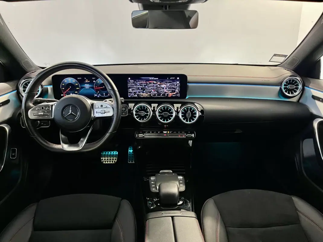 Mercedes-Benz CLA 180 2023 - 31750 EUR, 86000 km - 86000km - foto 3 de 47