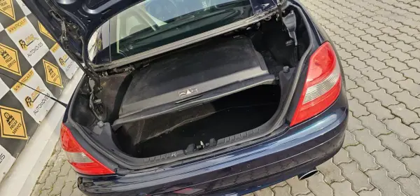 Mercedes-Benz SLK 200 2004 - 13900 EUR, 184741 km - AUTO.MOTO.pt - 184741km - foto 8 de 12