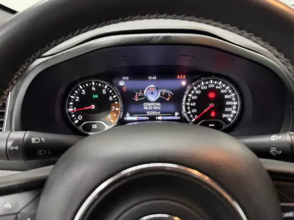 Jeep Renegade 2021 - 17990 EUR, 55000 km - AUTO.MOTO.pt - 55000km - foto 20 de 28
