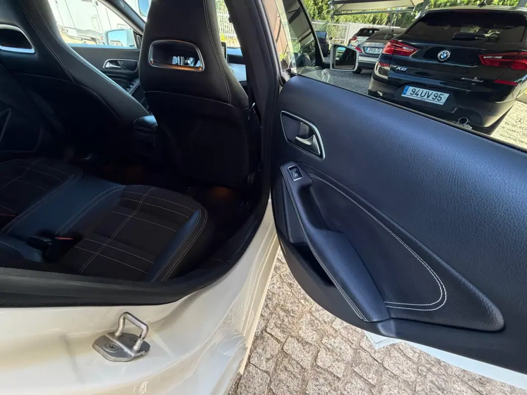 Mercedes-Benz CLA 200 2016 - 21490 EUR, 115000 km - 115000km - foto 31 de 35
