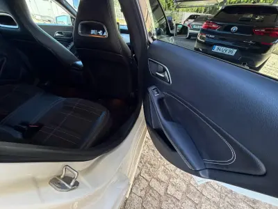 Mercedes-Benz CLA 200 2016 - 21490 EUR, 115000 km - 115000km - foto 31 de 35