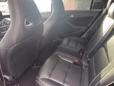 Mercedes-Benz CLA 200 2018 - 23890 EUR, 111825 km - AUTO.MOTO.pt - 111825km - foto 10 de 14
