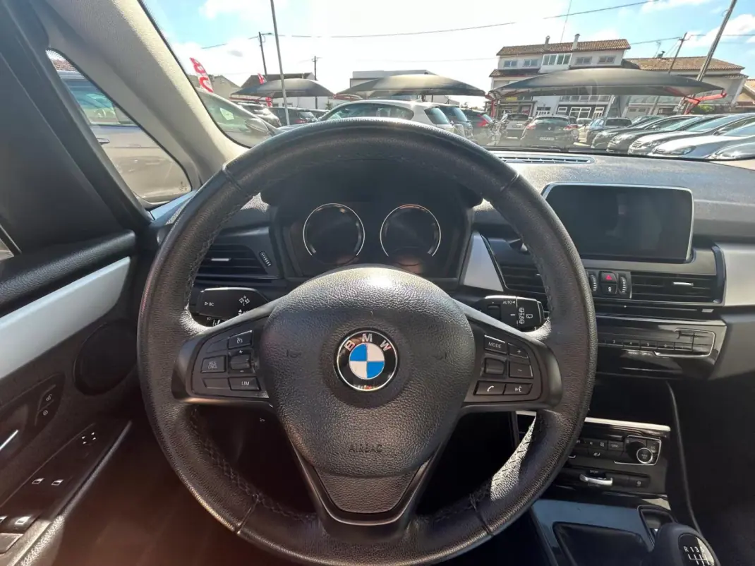 BMW 216 Active Tourer 2019 - 16750 EUR, 141064 km - AUTO.MOTO.pt - 141064km - foto 13 de 24