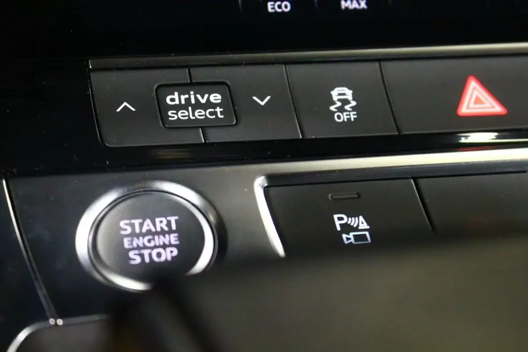 Audi A6 Avant 2020 - 27400 EUR, 167000 km - 167000km - foto 29 de 38
