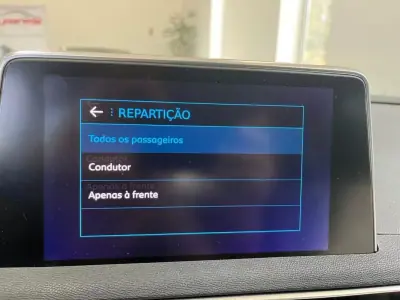 Peugeot 5008 2017 - 22500 EUR, 161123 km - AUTO.MOTO.pt - 161123km - foto 24 de 47