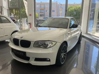 BMW 118 2010 - 9990 EUR, 257544 km - AUTO.MOTO.pt - 257544km - foto 20 de 22