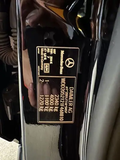 Mercedes-Benz C 300 2016 - 19850 EUR, 197352 km - AUTO.MOTO.pt - 197352km - foto 13 de 20