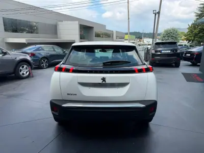 Peugeot 2008 2020 - 14900 EUR, 59000 km - AUTO.MOTO.pt - 59000km - foto 5 de 11