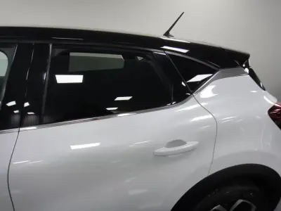 Renault Captur 2020 - 16500 EUR, 76000 km - AUTO.MOTO.pt - 76000km - foto 9 de 23