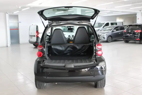 Smart Fortwo Cabrio 2009 - 6500 EUR, 122572 km - AUTO.MOTO.pt - 122572km - foto 15 de 15