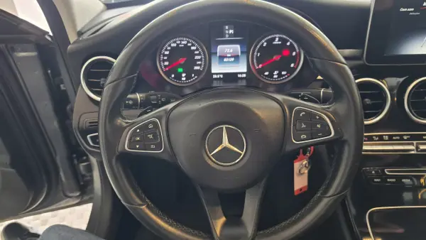 Mercedes-Benz C 180 2017 - 19900 EUR, 83139 km - AUTO.MOTO.pt - 83139km - foto 37 de 53