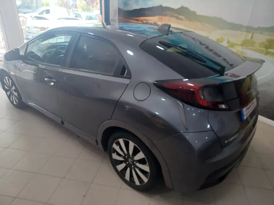 Honda Civic 2016 - 14890 EUR, 120487 km - AUTO.MOTO.pt - 120487km - foto 7 de 34