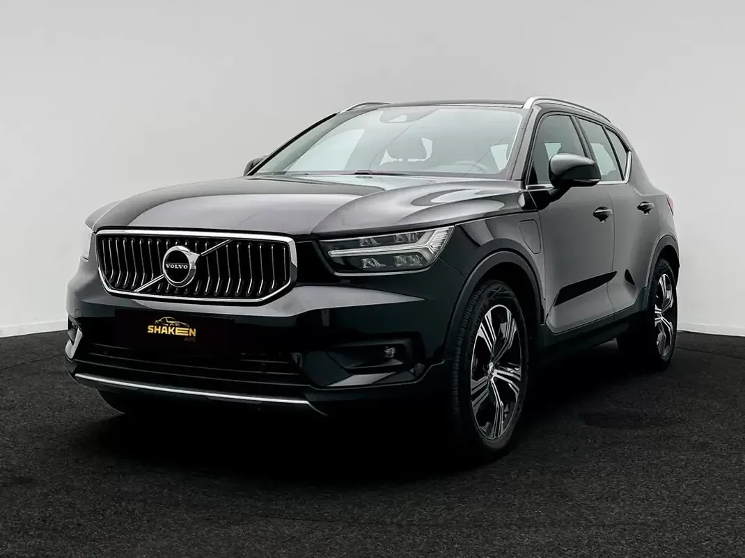 Volvo XC 40 2021 - 27990 EUR, 85029 km - AUTO.MOTO.pt - 85029km - foto 1 de 13
