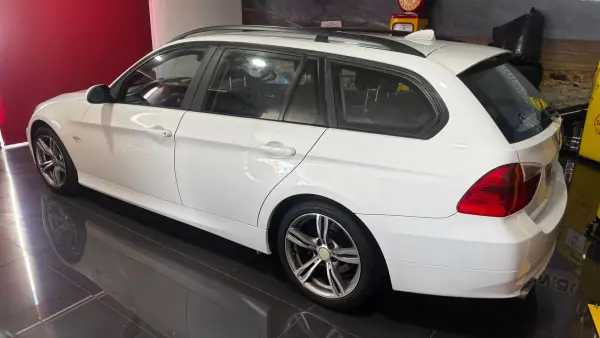 BMW 318 2007 - 8950 EUR, 262687 km - AUTO.MOTO.pt - 262687km - foto 3 de 23