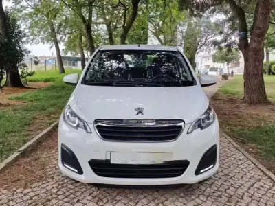 Peugeot 108 2014 - 7490 EUR, 140000 km - AUTO.MOTO.pt - 140000km - foto 10 de 16