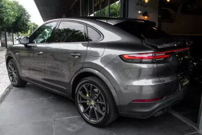 Porsche Cayenne Coupé 2020 - 69890 EUR, 126171 km - AUTO.MOTO.pt - 126171km - foto 3 de 45