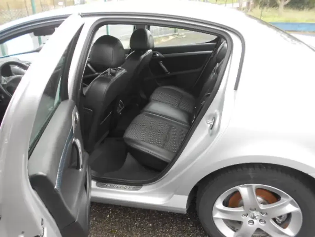 Peugeot 407 2004 - 4500 EUR, 0 km - AUTO.MOTO.pt - foto 11 de 12