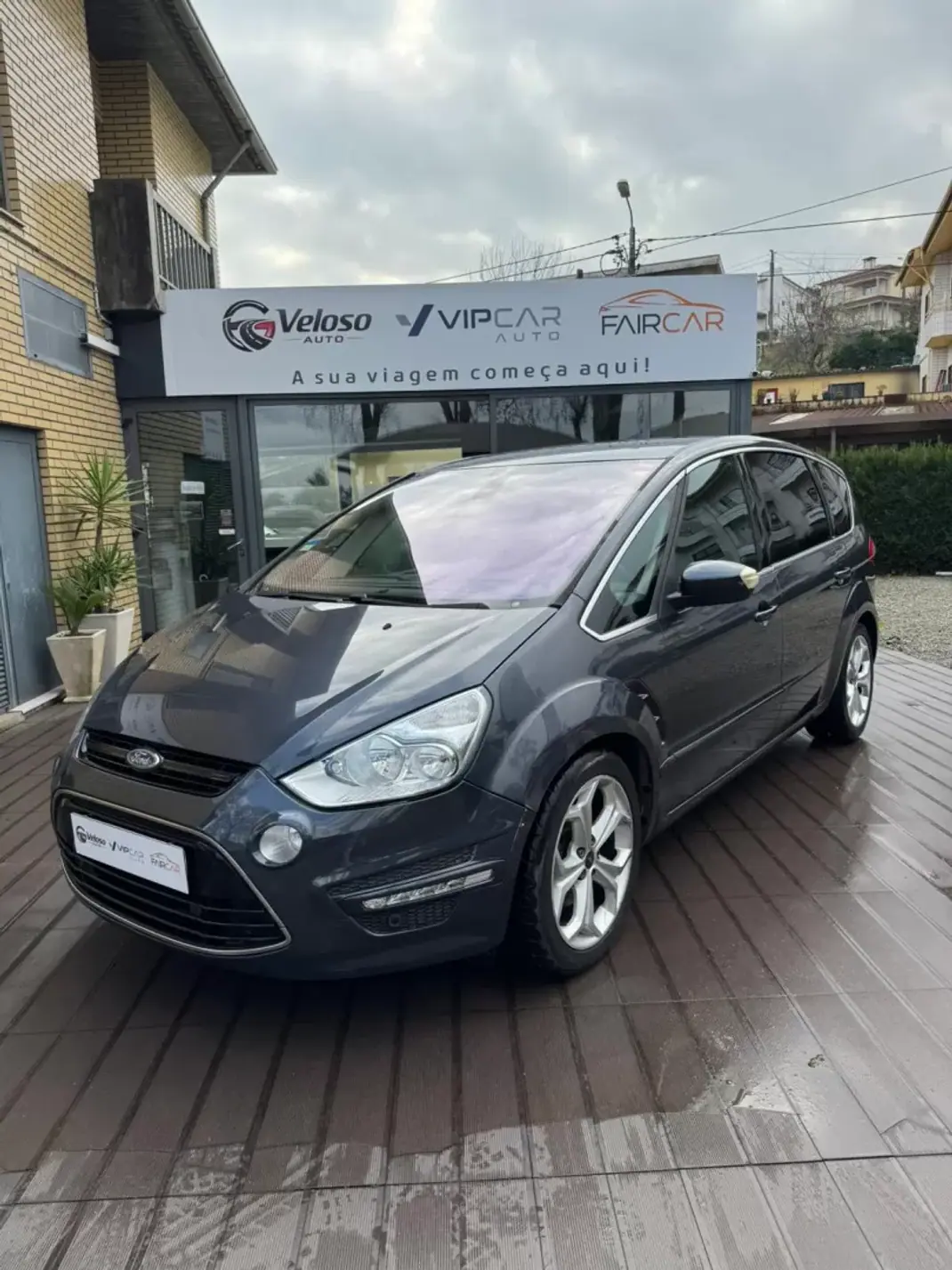 Ford S-Max 2010 - 11900 EUR, 154000 km - AUTO.MOTO.pt - 154000km - foto 1 de 16