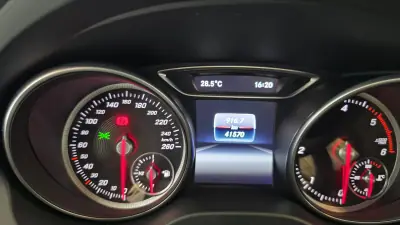 Mercedes-Benz GLA 180 2018 - 24900 EUR, 41570 km - 41570km - foto 39 de 52