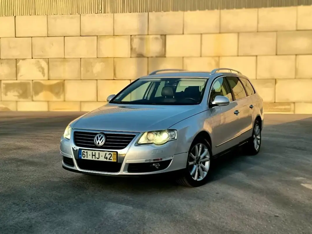 Volkswagen Passat Variant 2009 - 7900 EUR, 339000 km - AUTO.MOTO.pt - 339000km - foto 1 de 7